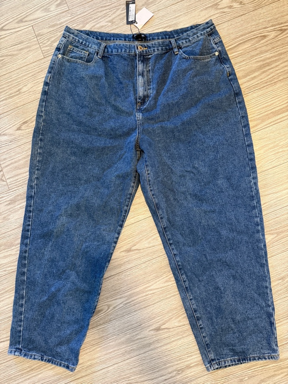 NWT Pretty Little Thing Jeans